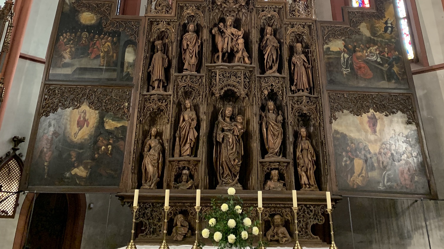 Schmuckstück: Einzigartiger Schnitzaltar in der Kirche St. Martin in Lorch